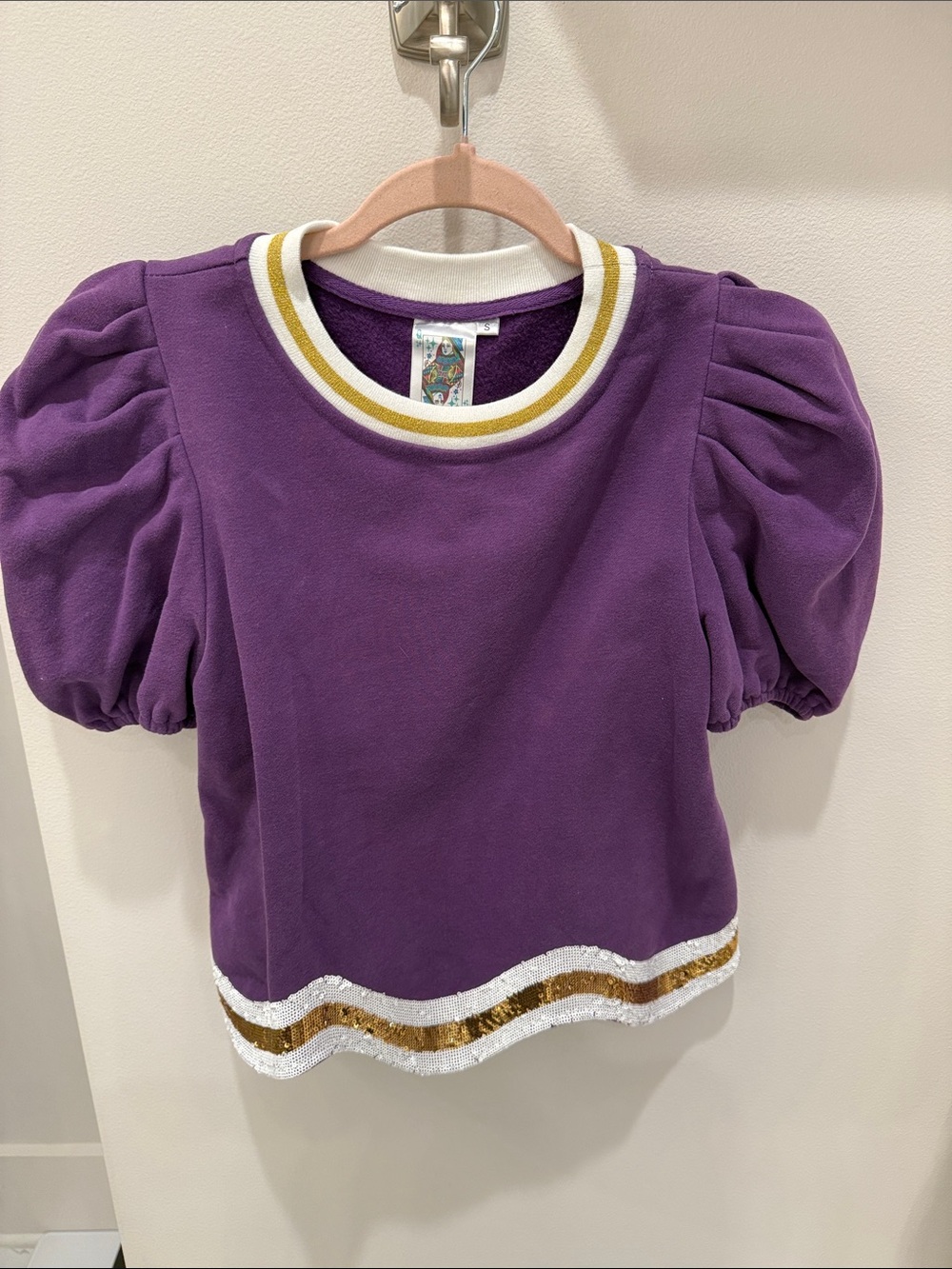 QUEEN OF SPARKLES Purple Puff Sleeve Top with Gold & White Trim